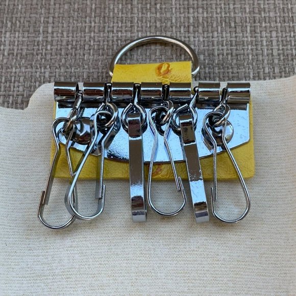 Yellow Key Chain 6 keys Holder Faux Leather Vegan Key Fob Keys Bag New - Picture 4 of 8